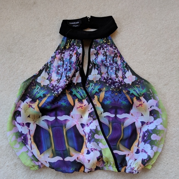 Floral Sleeveless Blouse - Picture 1 of 3